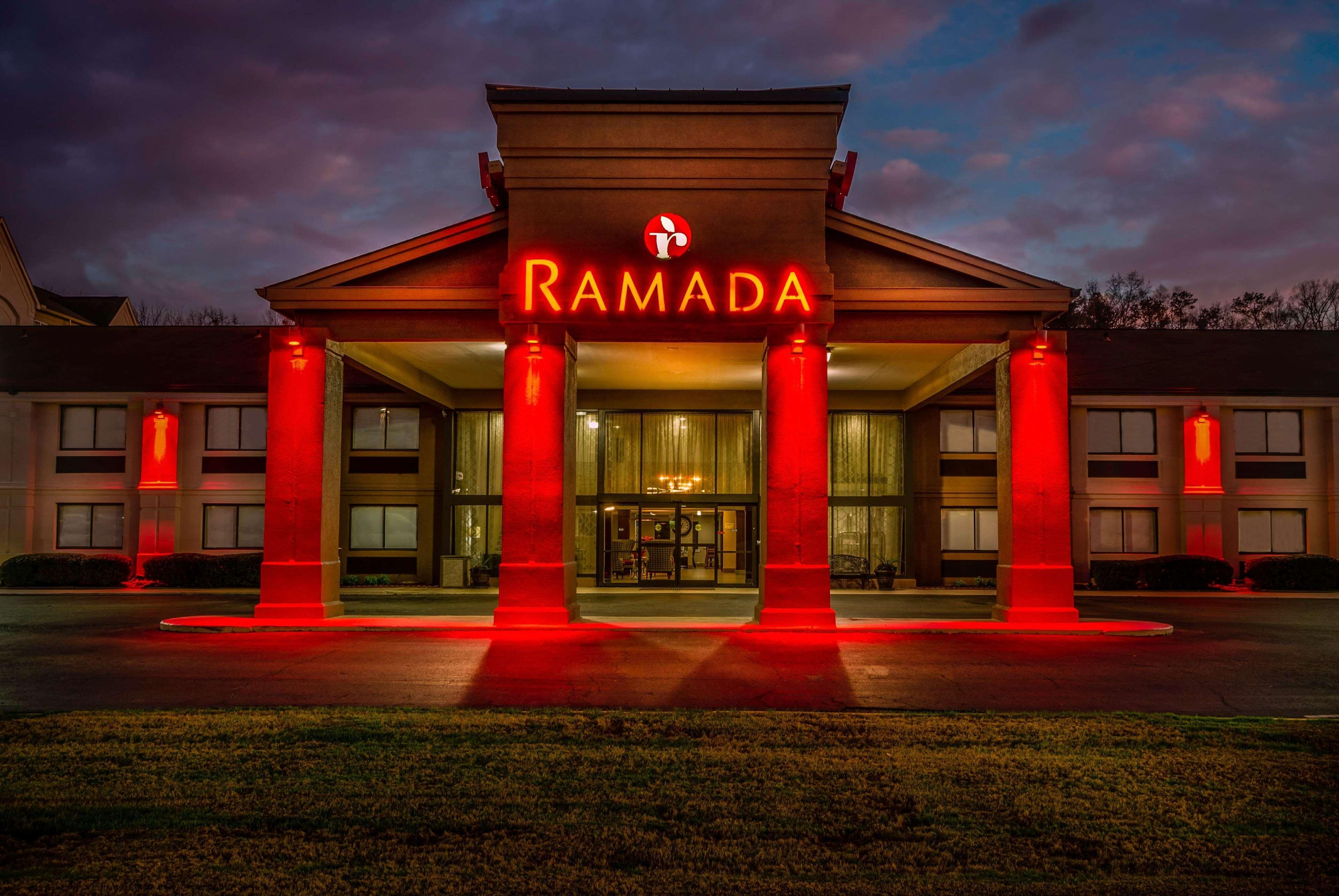 Ramada By Wyndham Tuscaloosa Hotel Luaran gambar