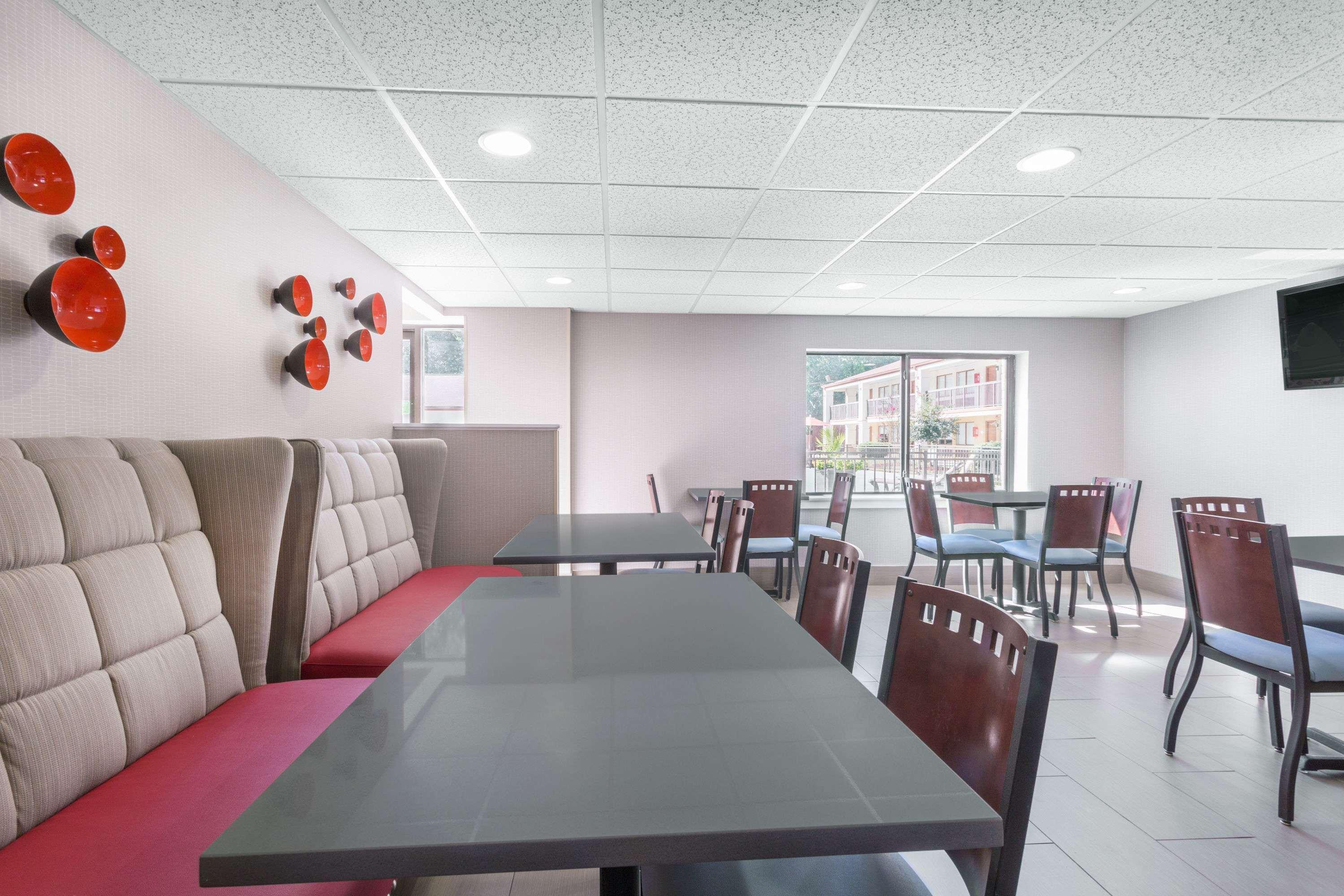 Ramada By Wyndham Tuscaloosa Hotel Luaran gambar