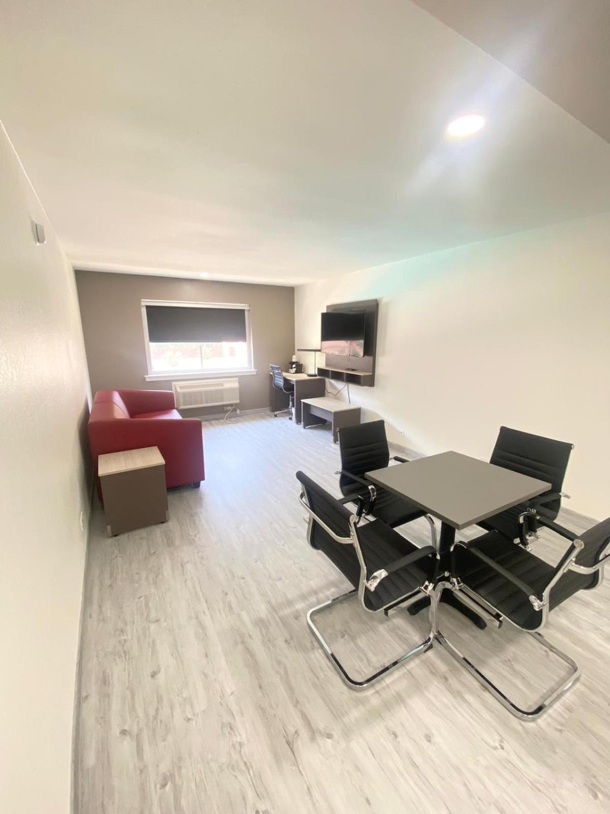 Ramada By Wyndham Tuscaloosa Hotel Luaran gambar