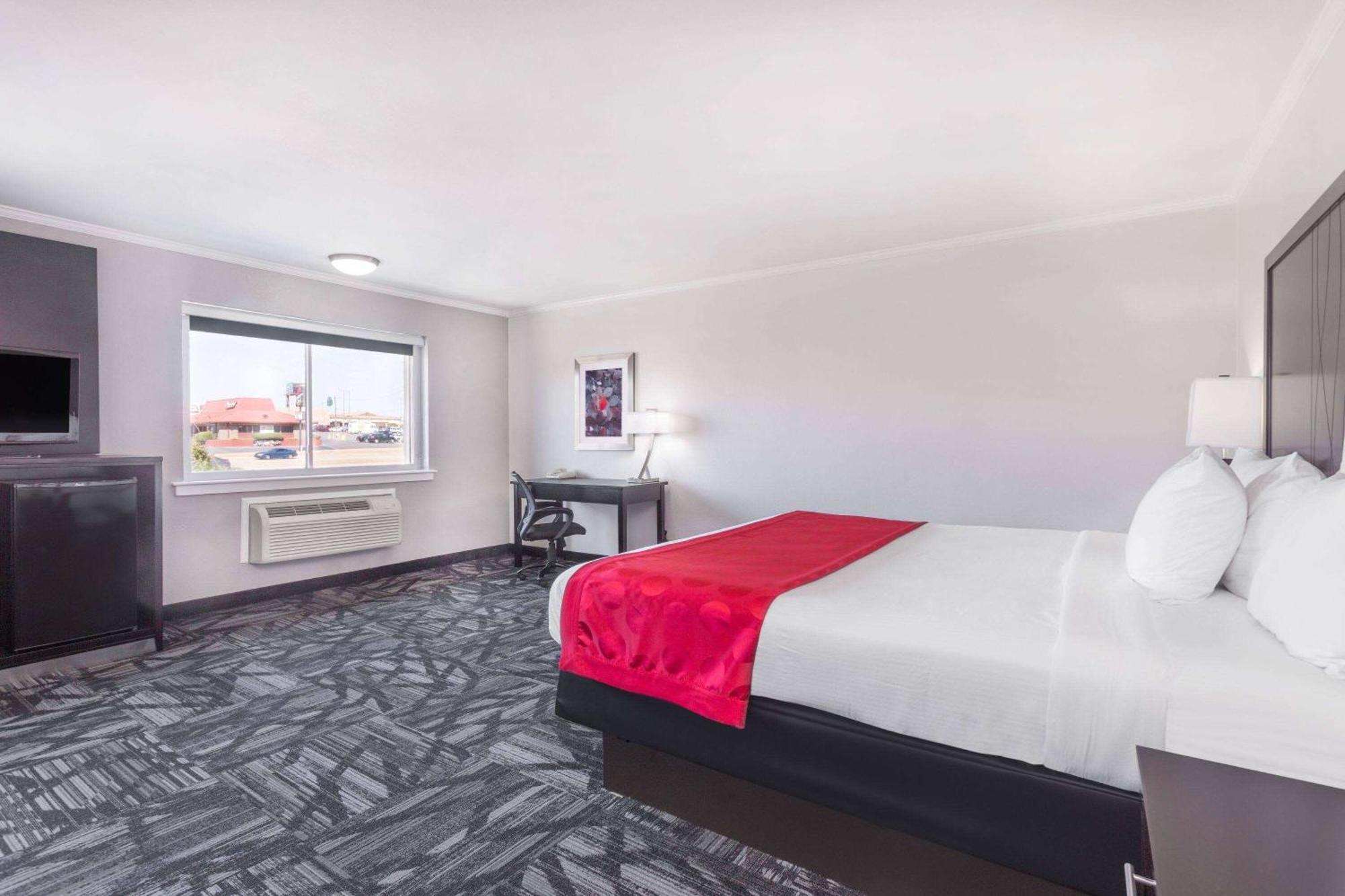 Ramada By Wyndham Tuscaloosa Hotel Luaran gambar